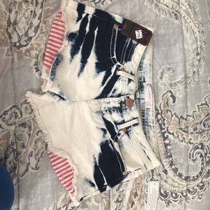 NWT Acid wash shorts